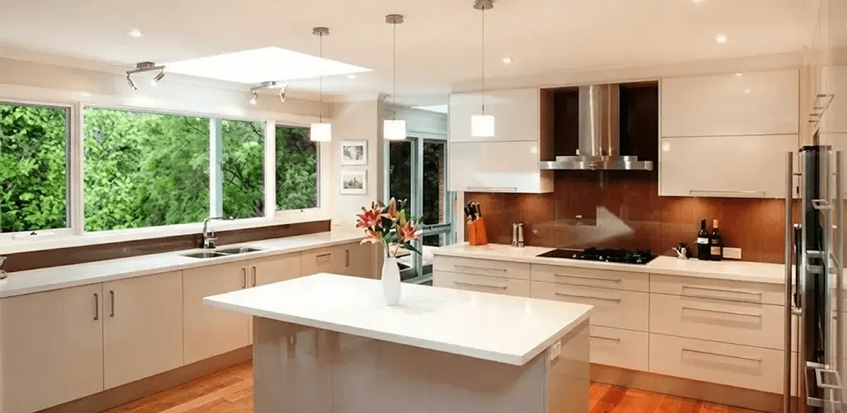 Kitchen cabinet refacing and remodel results in a modern kitchen in Tempe, AZ